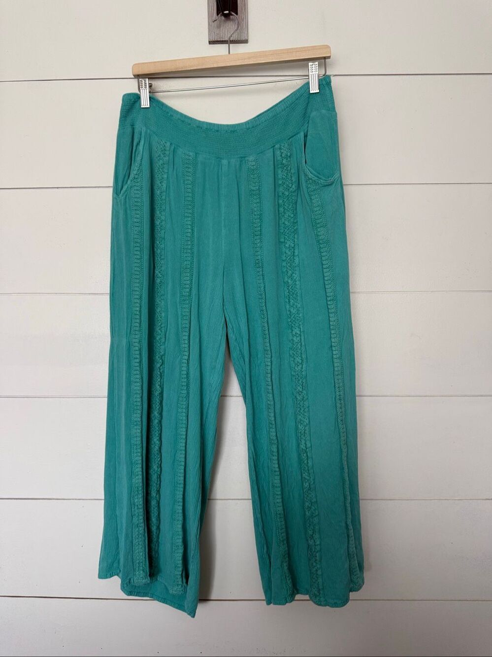 Bunulu Women’s Large Aqua Teal Wide Leg Pants